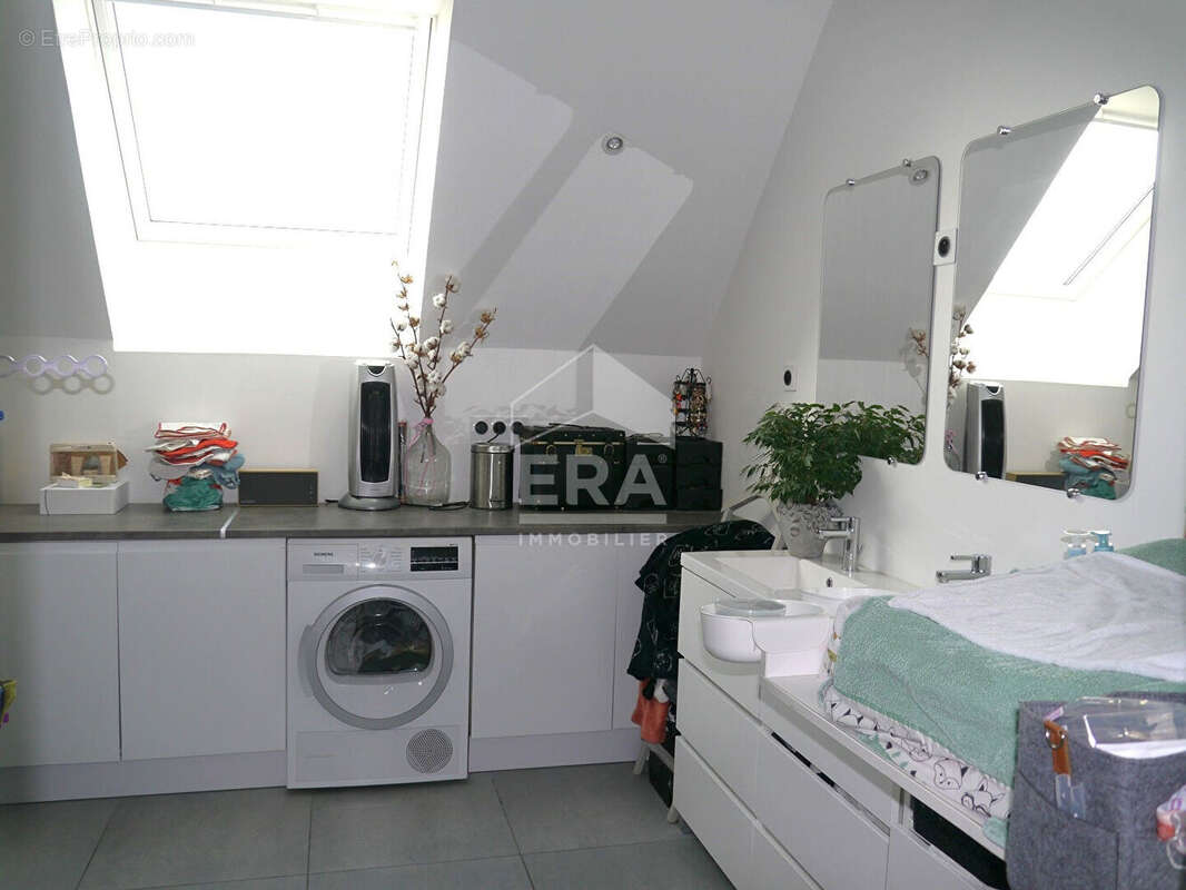 Appartement à ARQUES