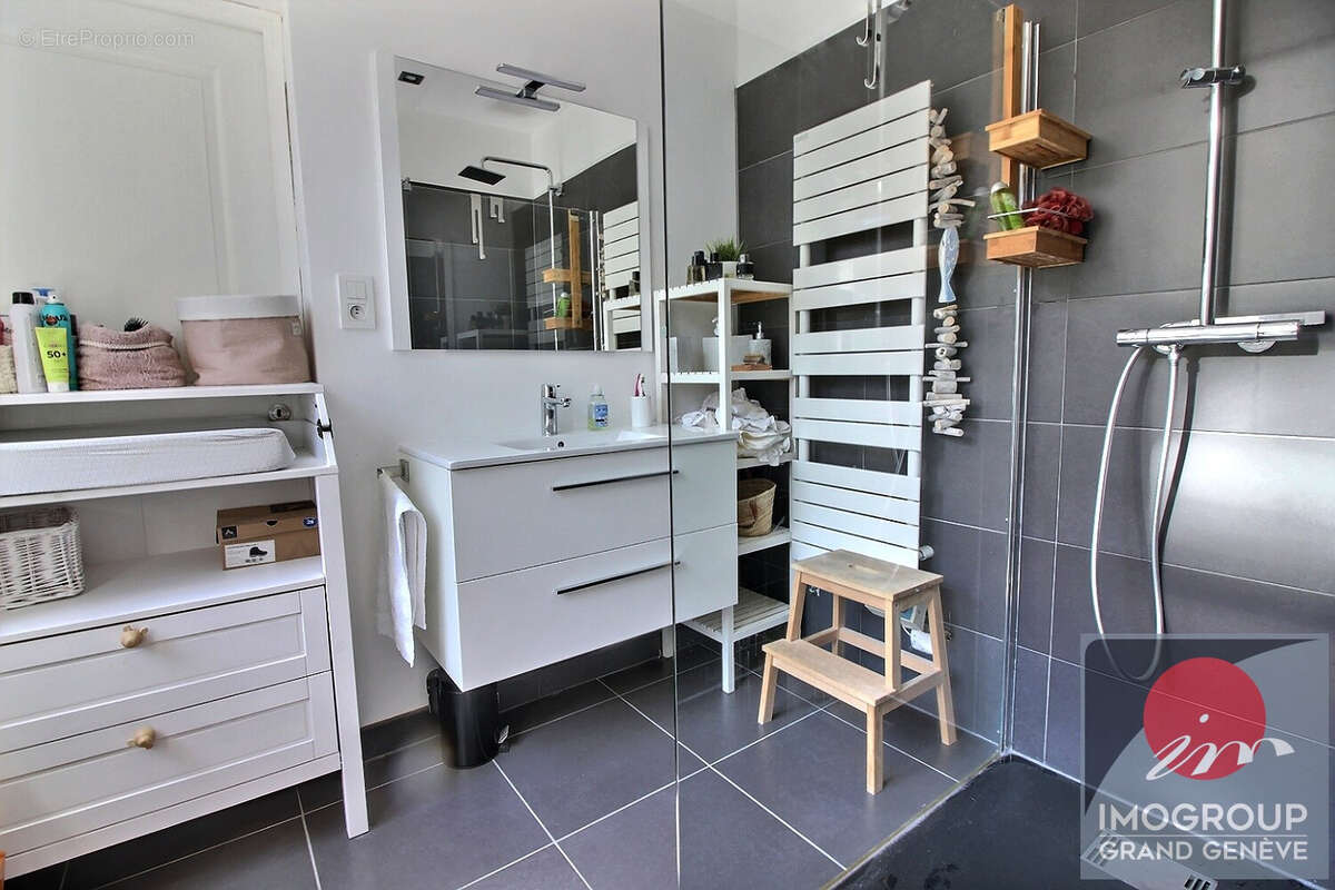 Maison à DIVONNE-LES-BAINS