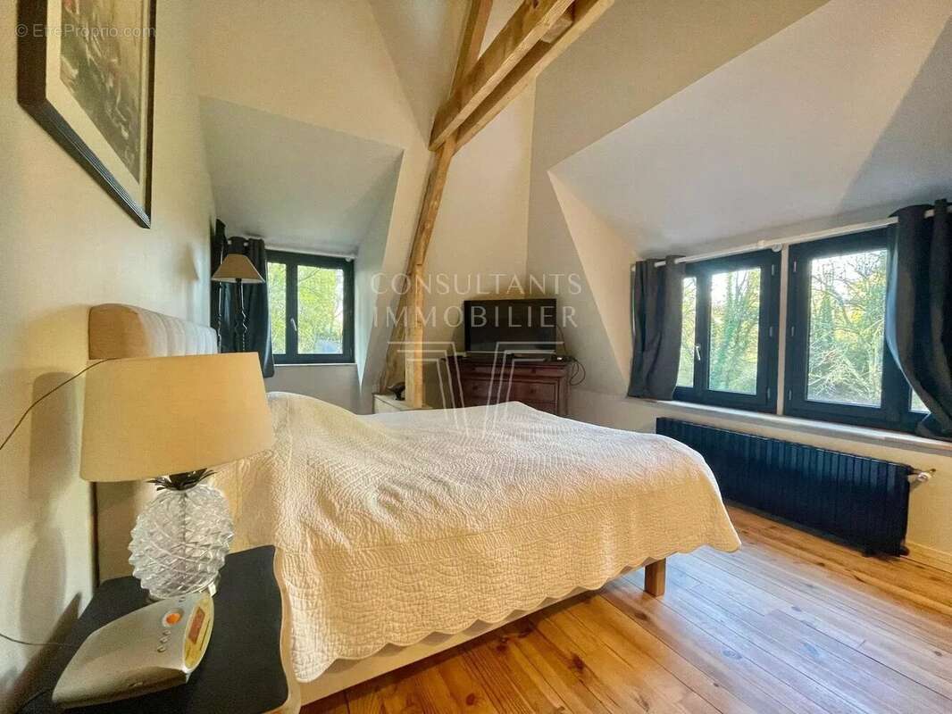 Maison à CORMEILLES