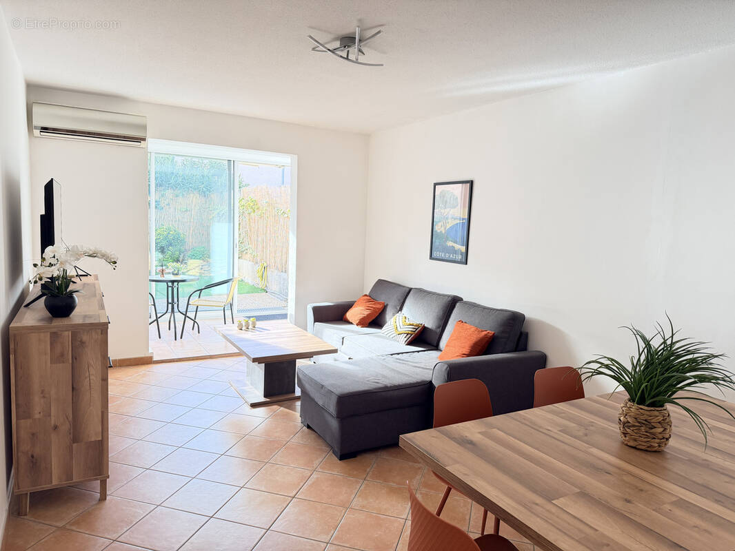 Appartement à SANARY-SUR-MER