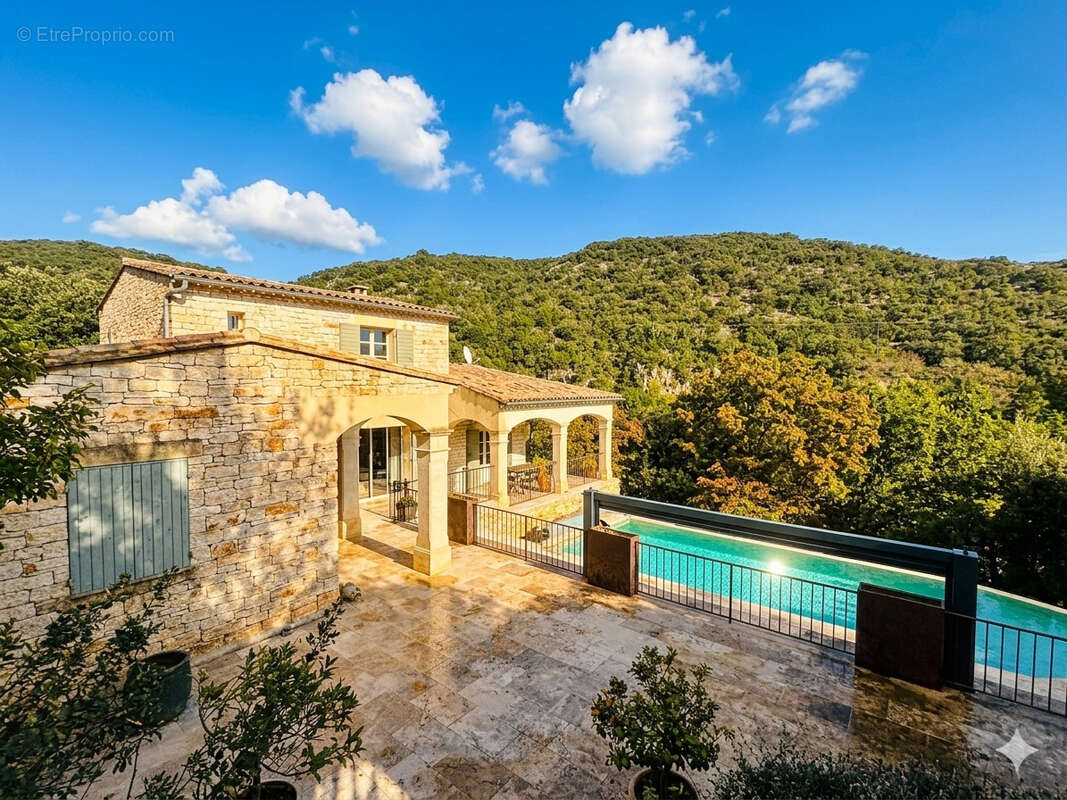 Maison à GOUDARGUES