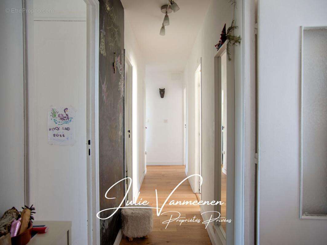 TOULOUSE 31300 / SAINT-CYPRIEN - Appartement T4 de 66,89 m2 - balcon - cave - parking - box privatif - photo 13