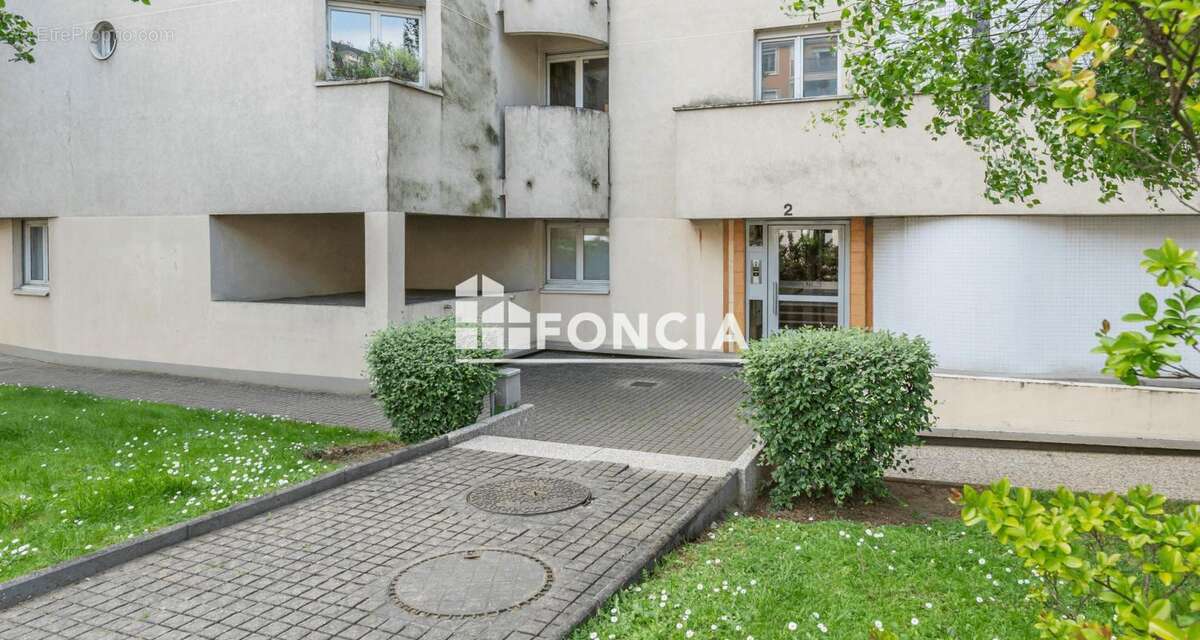 Appartement à MAISONS-ALFORT