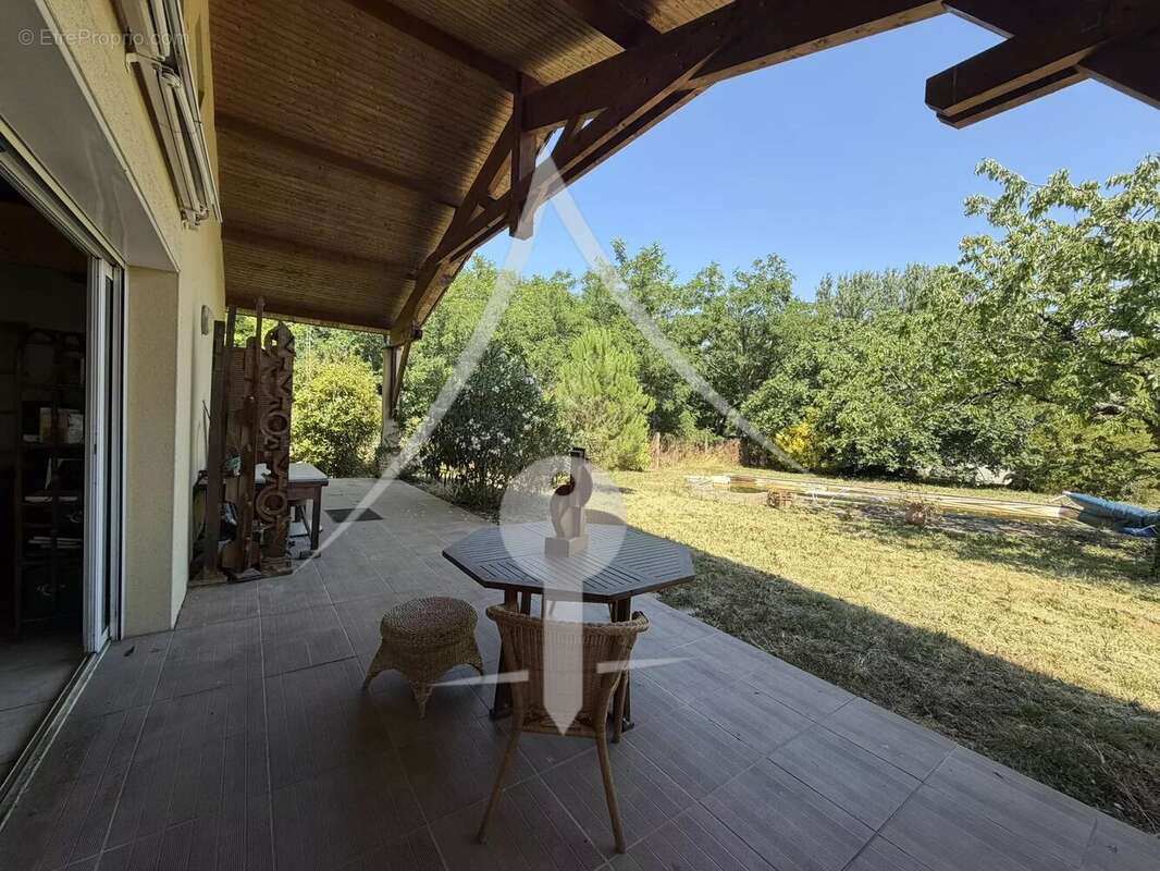 Maison à LONGAGES