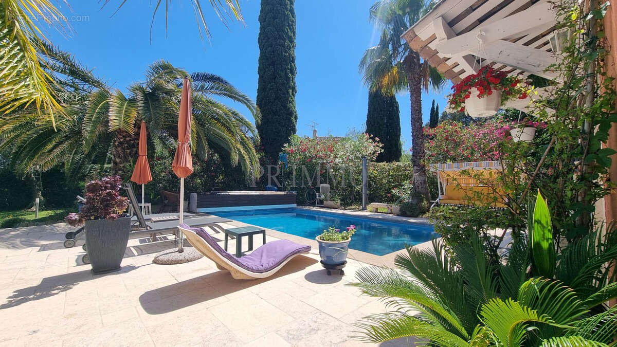 Maison à FREJUS