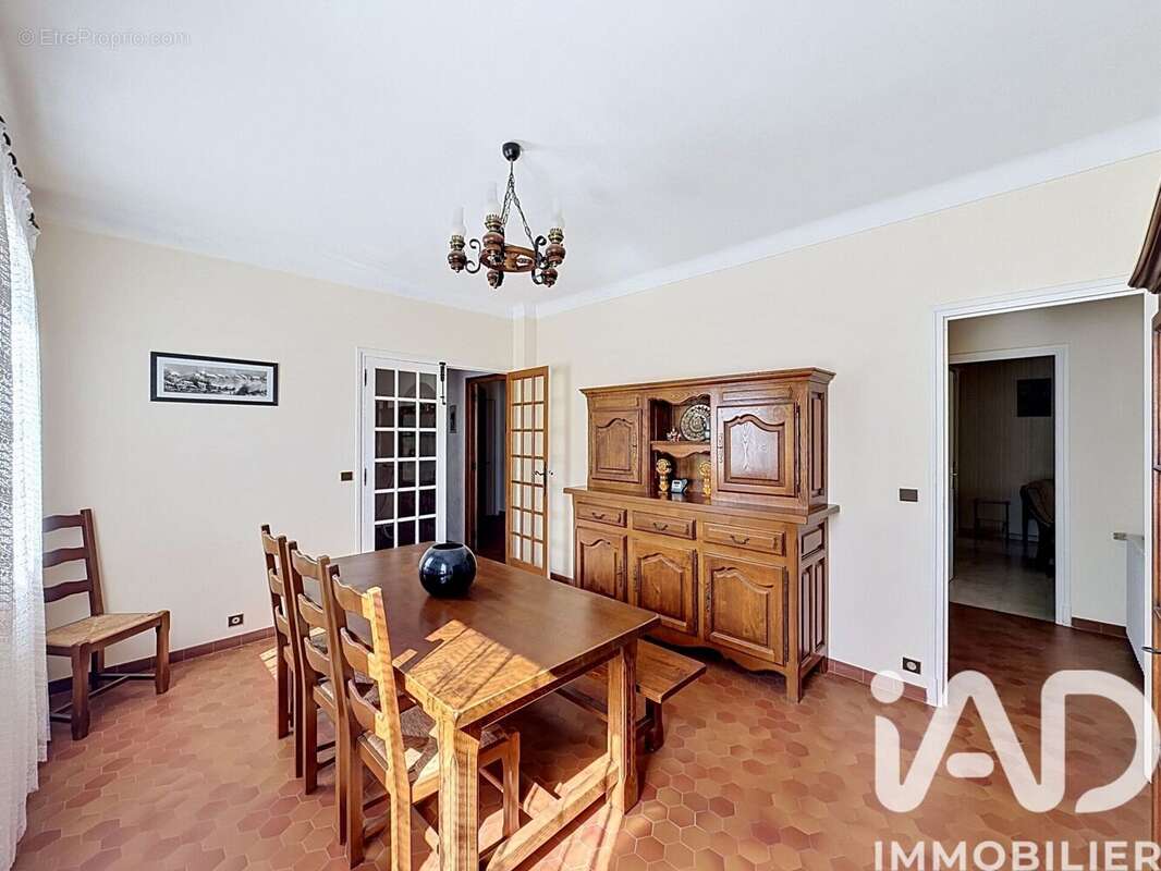 Photo 5 - Maison à VILLEMOLAQUE