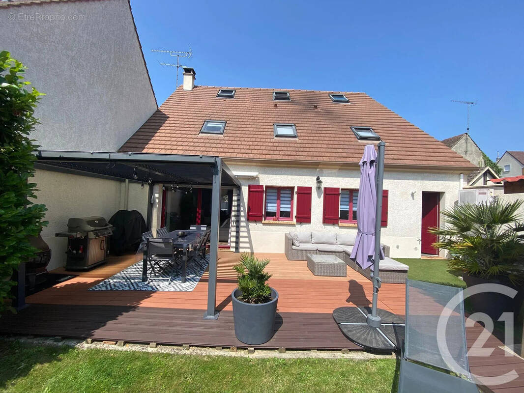 Maison à MOUSSY-LE-VIEUX