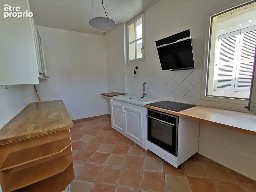 Appartement intra muros T4  Climatisations staionnement - photo 9