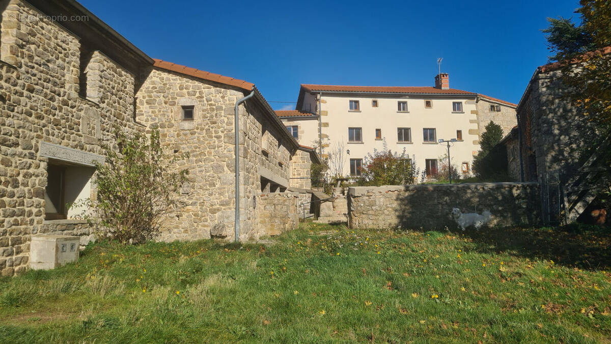 Maison à SAINT-GENEST-MALIFAUX