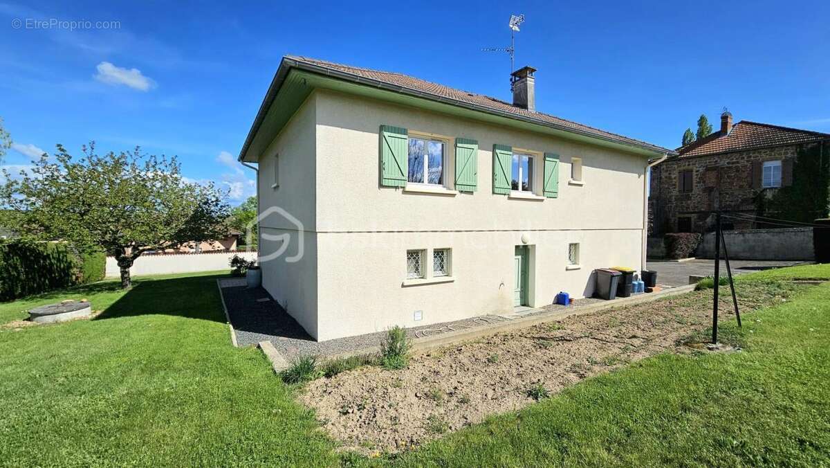 Maison à PARIGNY