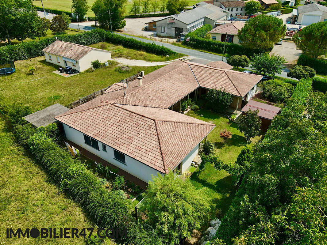 Villa de plain pied avec local professionnel - photo 18
