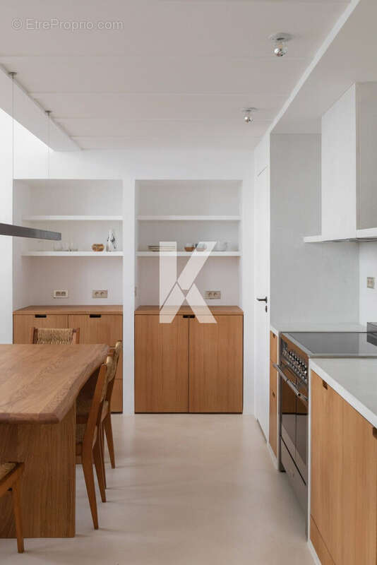 Appartement à PARIS-10E