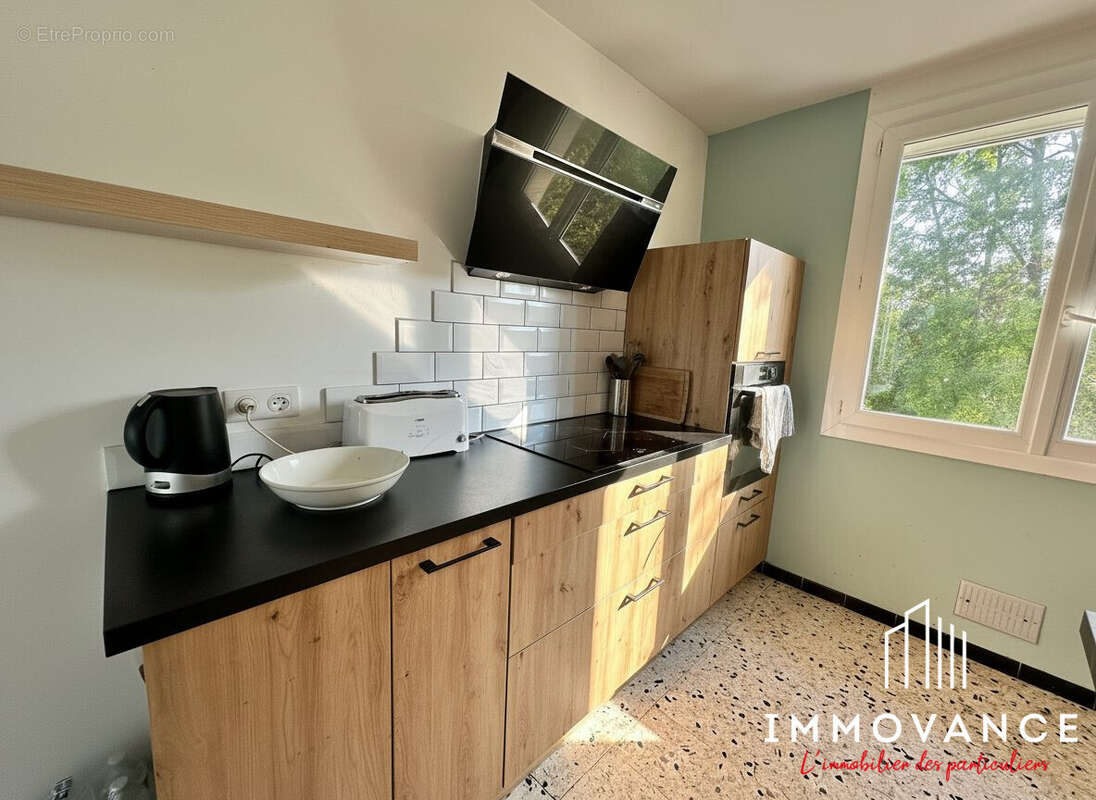 Maison 134 m² à Saint-Martin-De-Londres  - photo 3