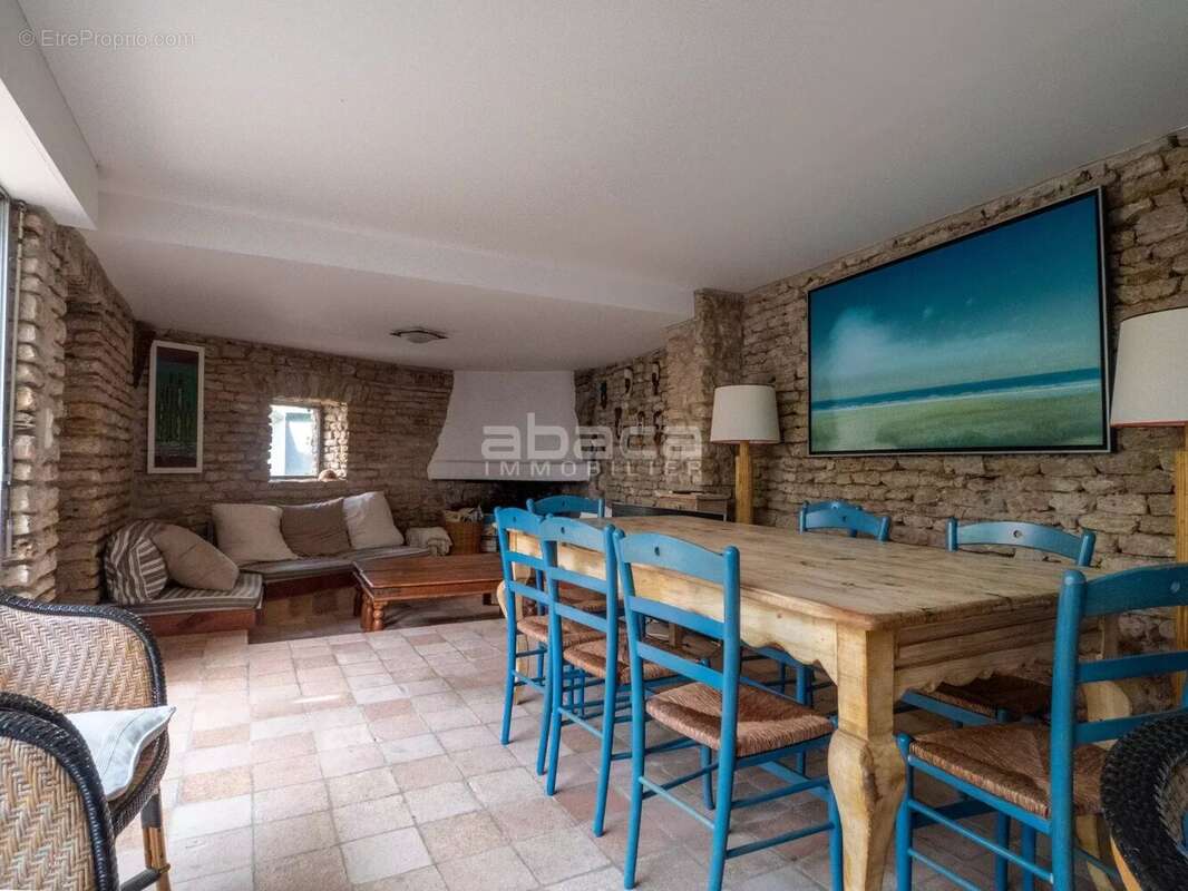 Maison à LES PORTES-EN-RE