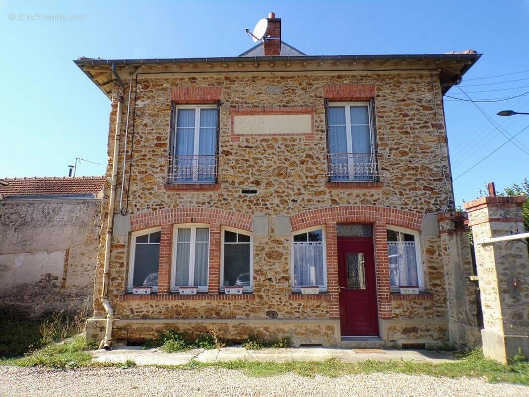 Photo 1 - Maison à BRUNOY