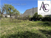 Maison à SAINT-GEORGES-SUR-MOULON