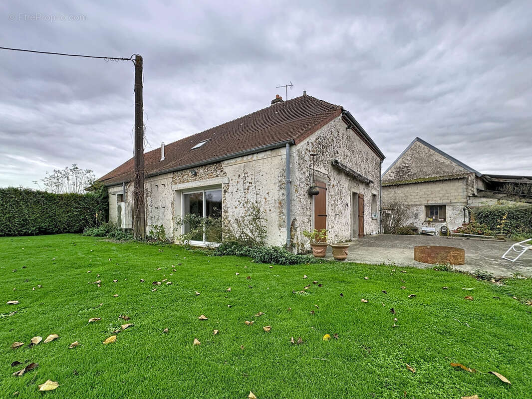 Maison à MONTMIRAIL