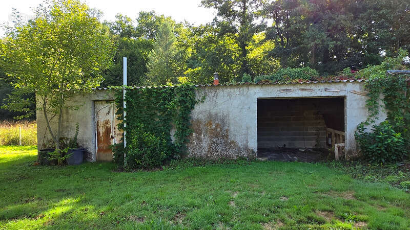 Maison à ORADOUR-SUR-GLANE