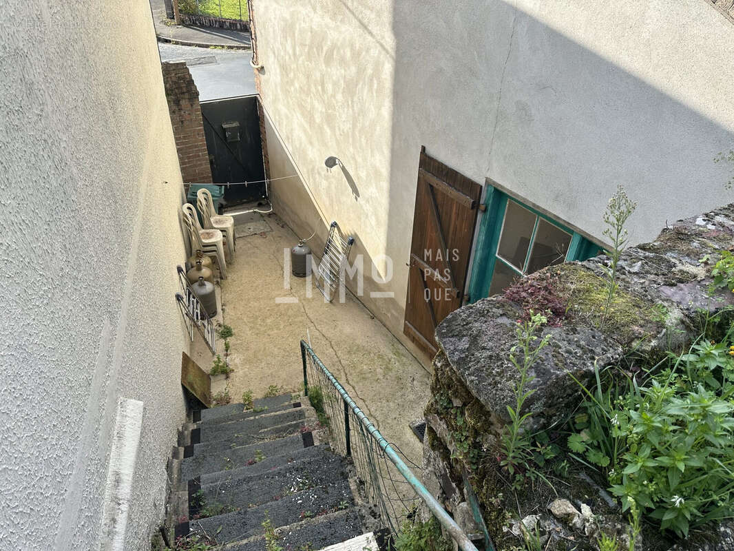 Maison 45 m² à Saint-Calais  - photo 4