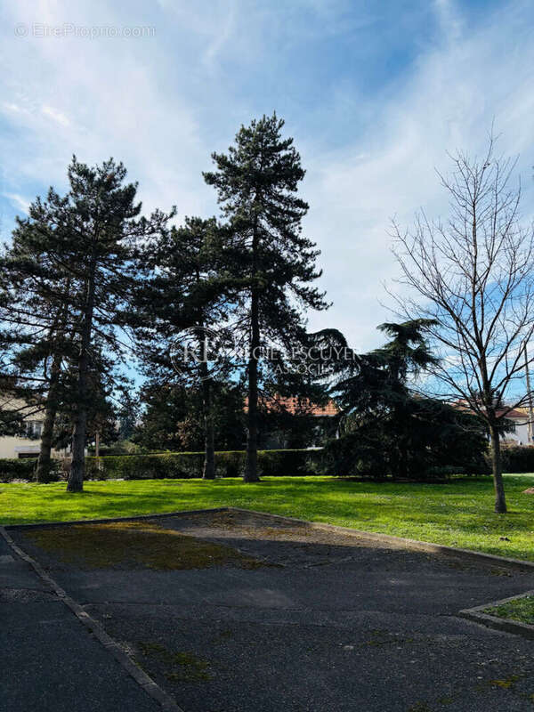 Appartement à TASSIN-LA-DEMI-LUNE
