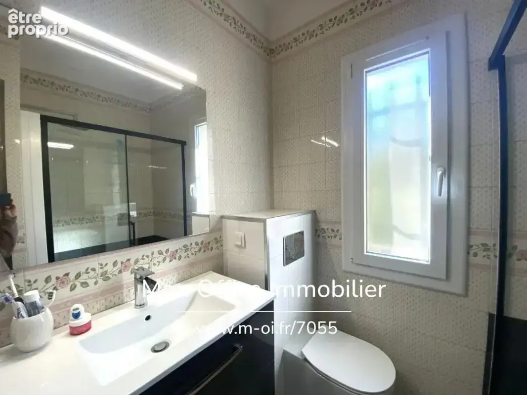 Référence : 7055-VCL - Maison aux volumes généreux - Piscine calme absolu - 13510 EGUILLES - photo 27
