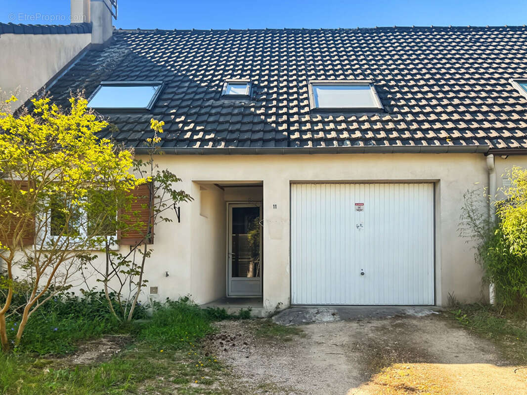 Maison à BOISSISE-LE-ROI