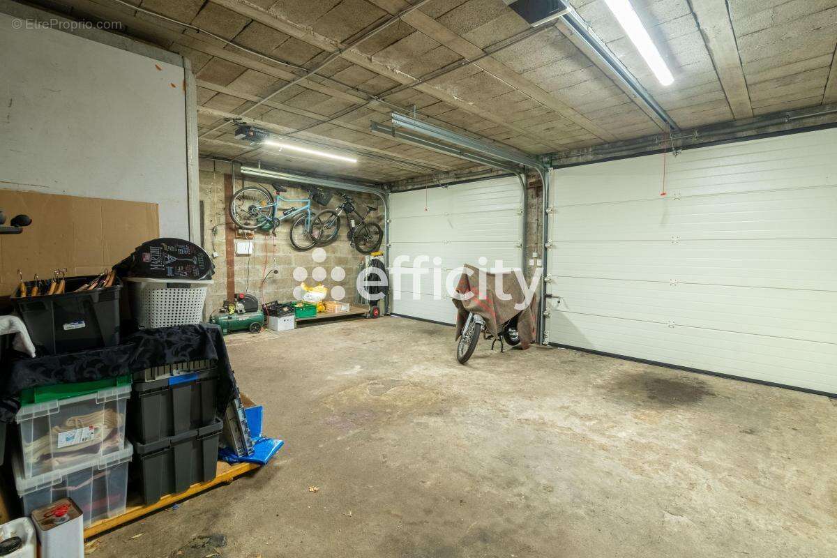 Commerce à VILLENEUVE-LE-ROI