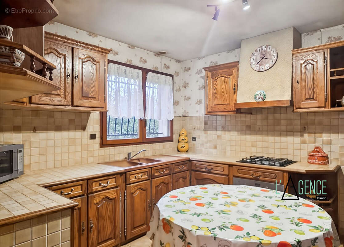Maison 140 m² à Merignac  - photo 8
