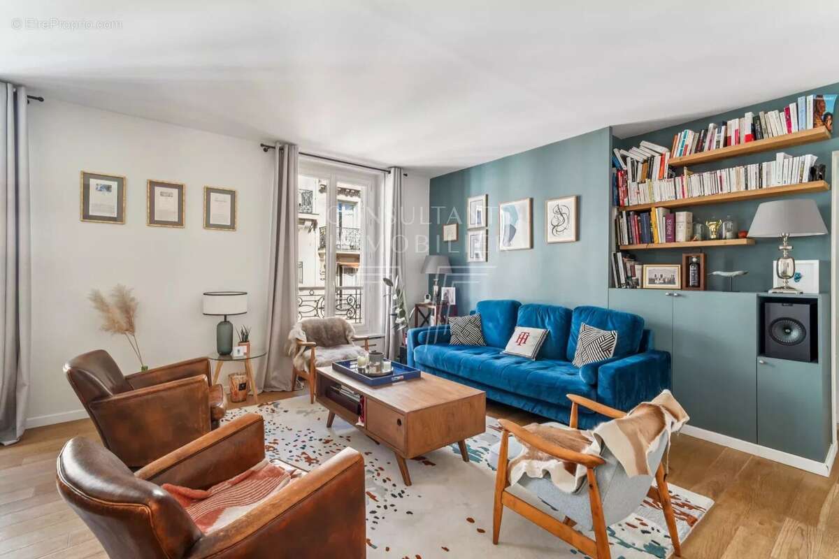 Appartement à PARIS-16E