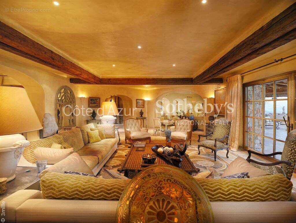 Maison à LES ADRETS-DE-L'ESTEREL