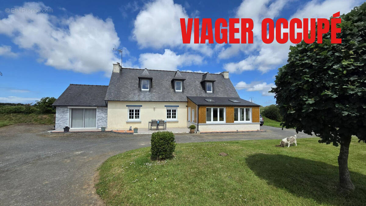 Maison à PLOUGUIEL