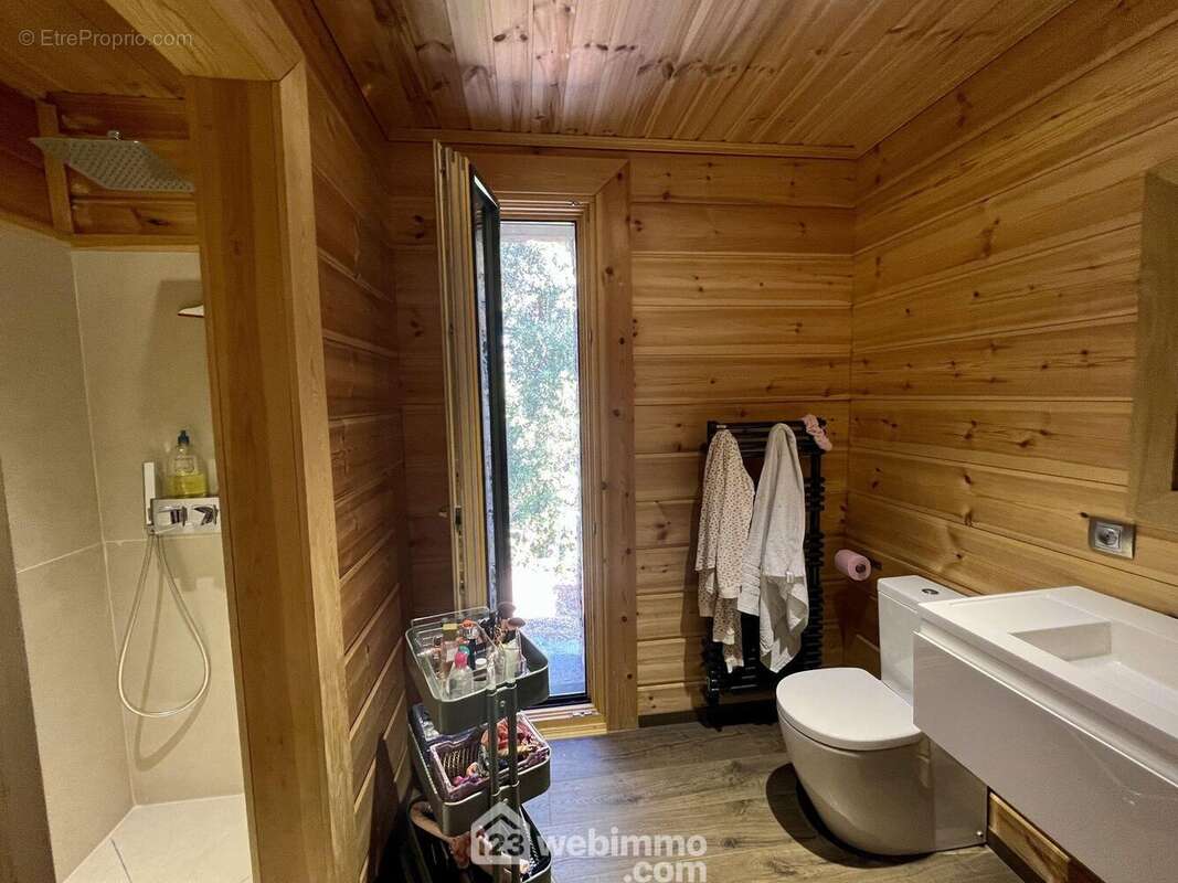 Il en existe 3 en totalité - Maison à CORTE