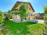 Appartement à SAINT-JEOIRE-PRIEURE
