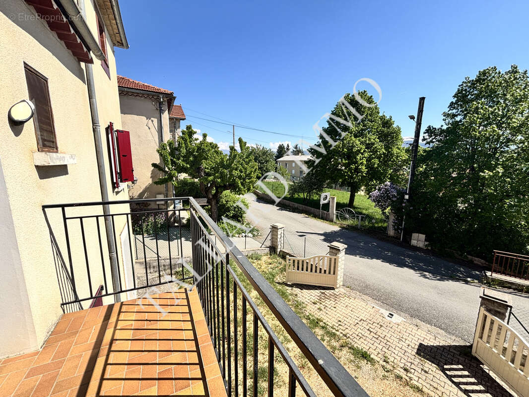 Maison à TURRIERS