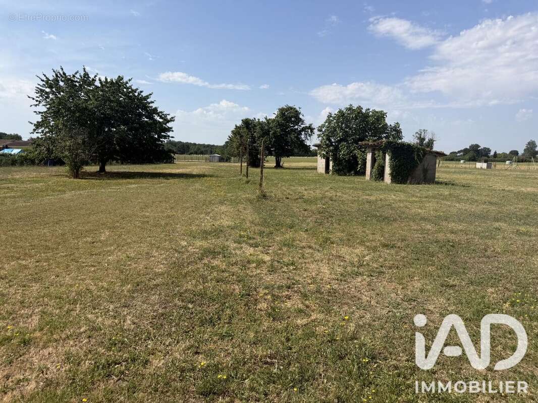 Maison 270 m² à Coutras  - photo 6