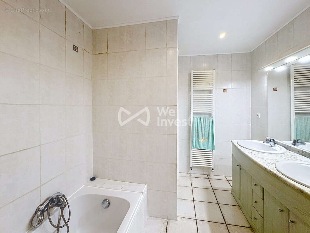 Maison à SAINT-JEAN-DE-VEDAS