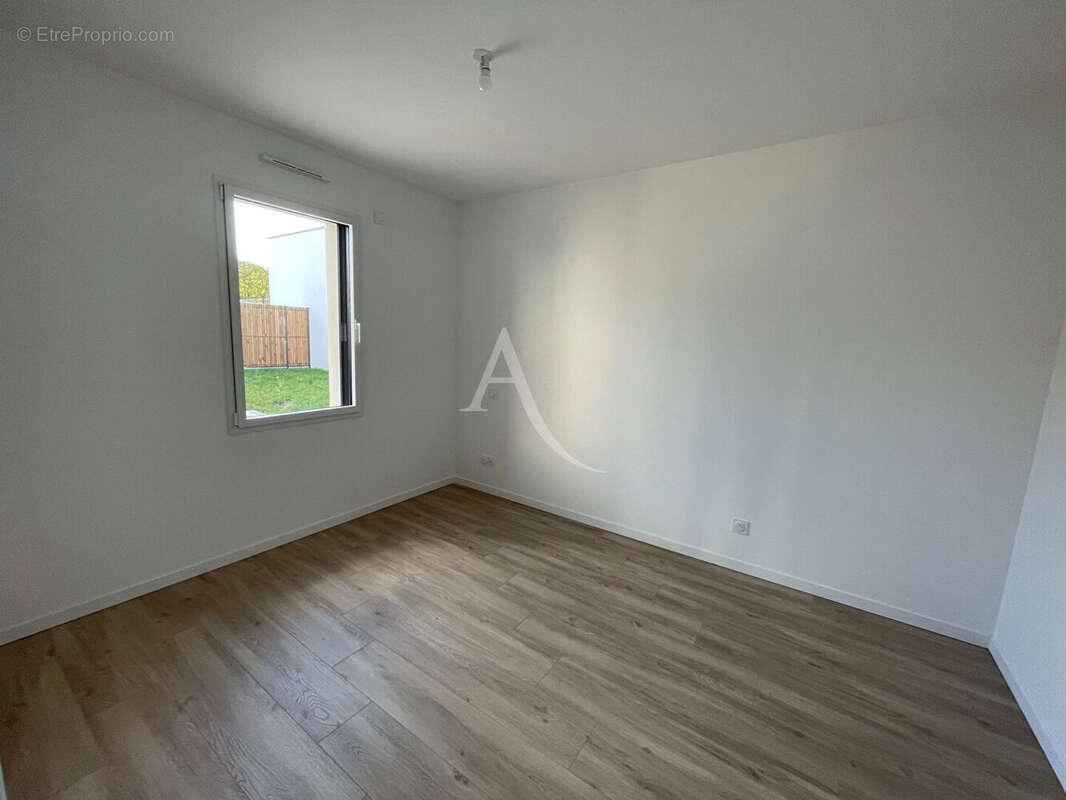 Maison à SAINT-HILAIRE-LA-FORET