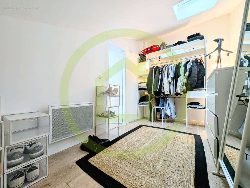 Appartement à VALLAURIS