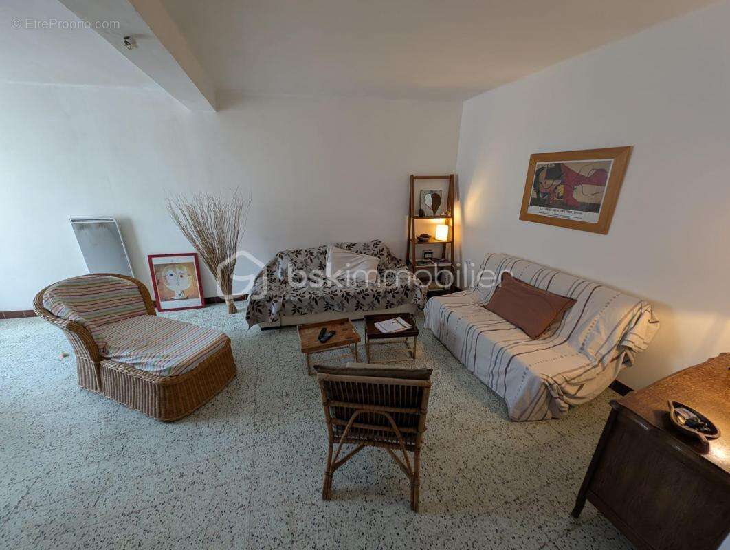 Maison à VEZENOBRES