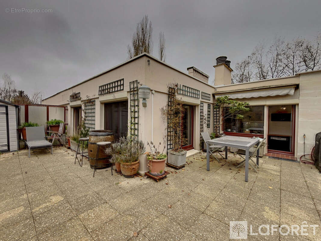 Appartement à GIF-SUR-YVETTE