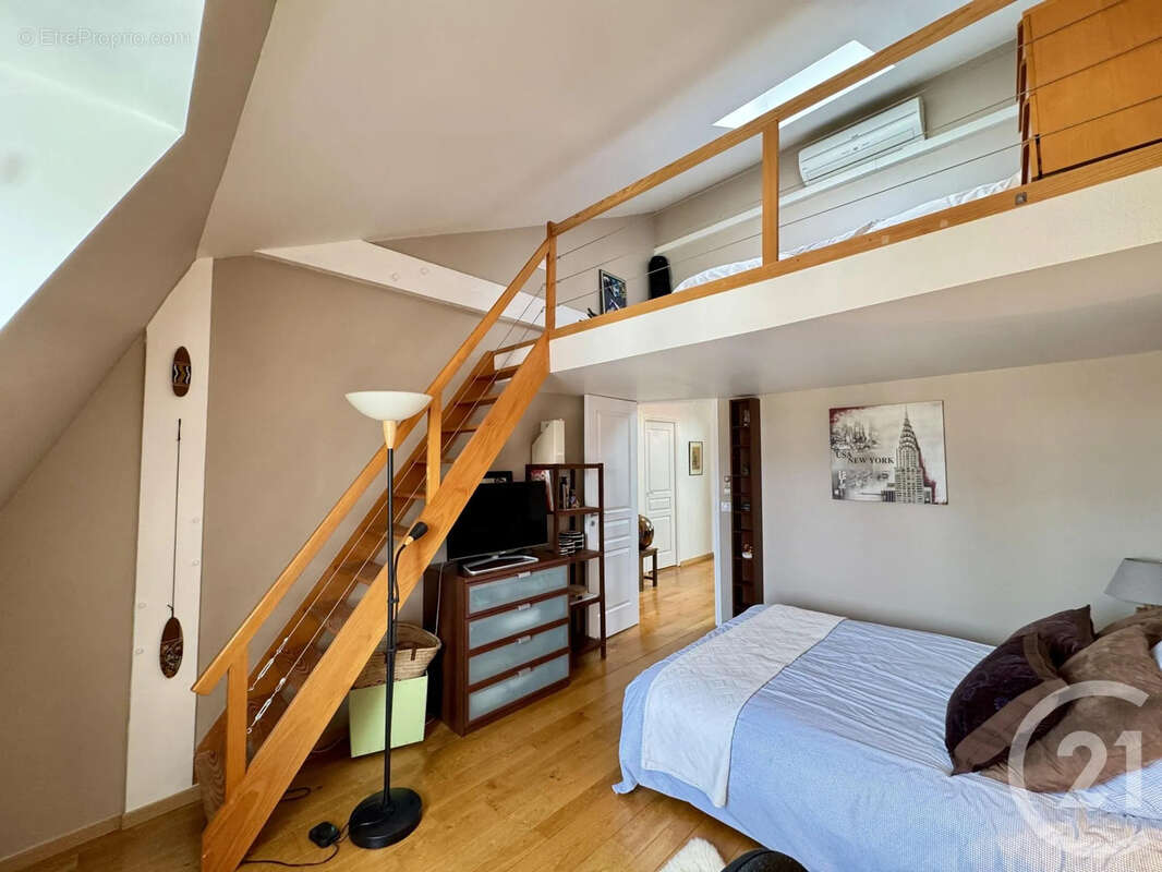 Appartement à FONTAINEBLEAU
