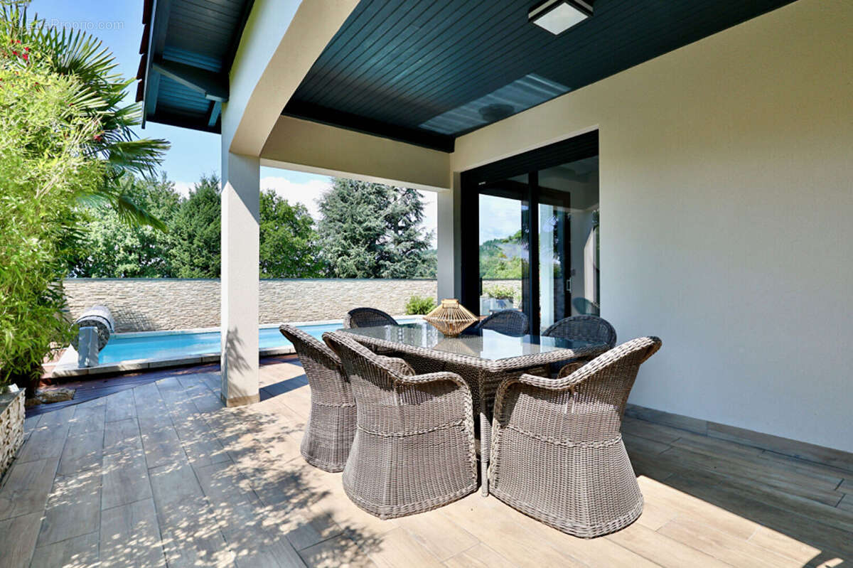 Maison à SAINT-CYR-AU-MONT-D'OR