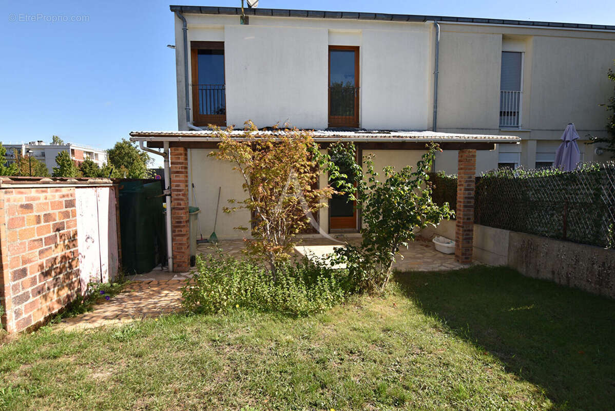 Maison à QUINCY-SOUS-SENART