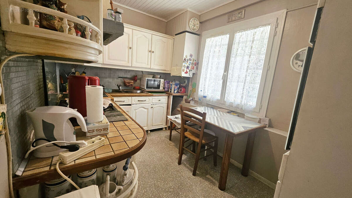 Bas de villa avec jardin privatif de 613 m² ? Fort potentiel ! - photo 7