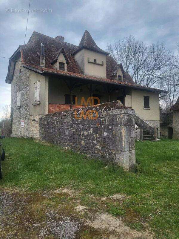 Maison à VILLENEUVE