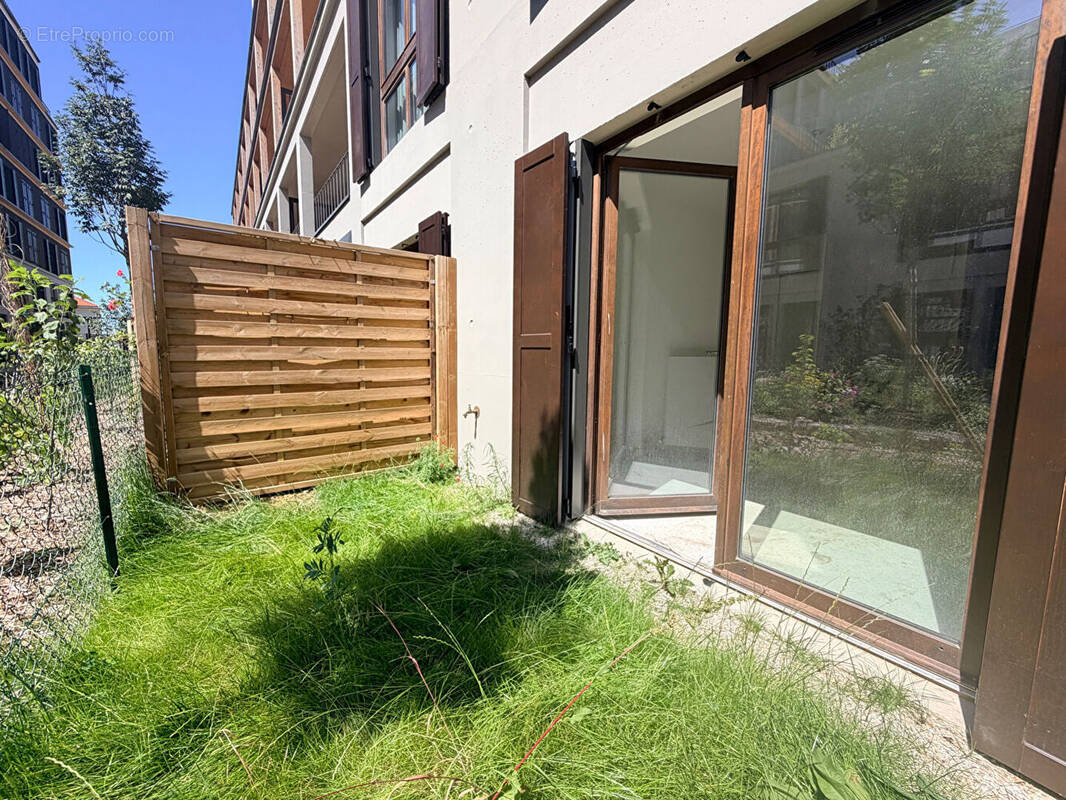 Appartement à NANTERRE