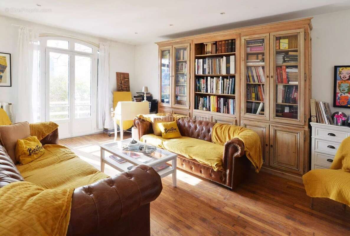 Maison à LE PERREUX-SUR-MARNE