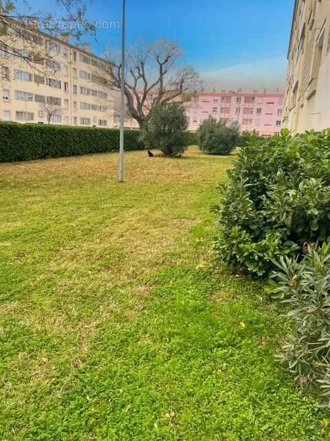Appartement à SALON-DE-PROVENCE