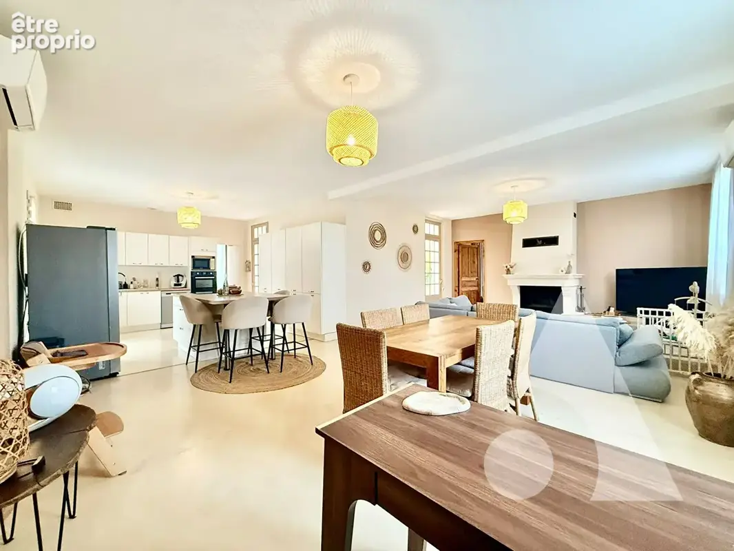 Longère de rénovée de 250m² avec grand terrain et dépendances - photo 5