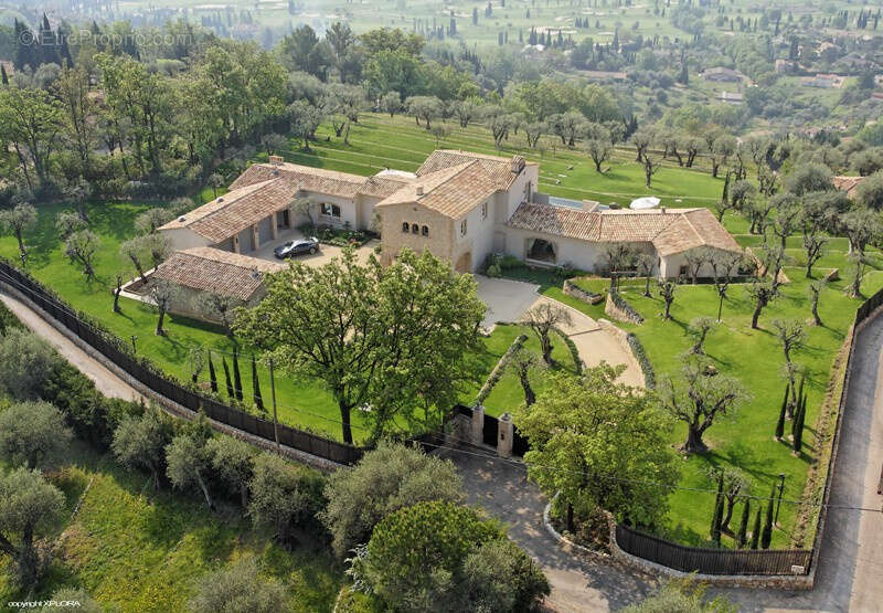 Prestigieuse Propriété à Chateauneuf de Grasse - photo 28